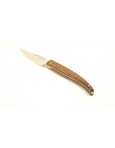 Albacete handcrafted folding knife with Amourette wood scales