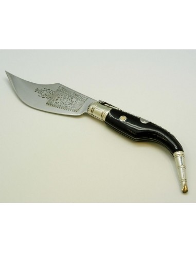 Replica of rattle folding knife, "Capaora" type