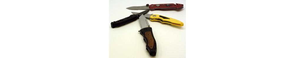 Survival folding knives